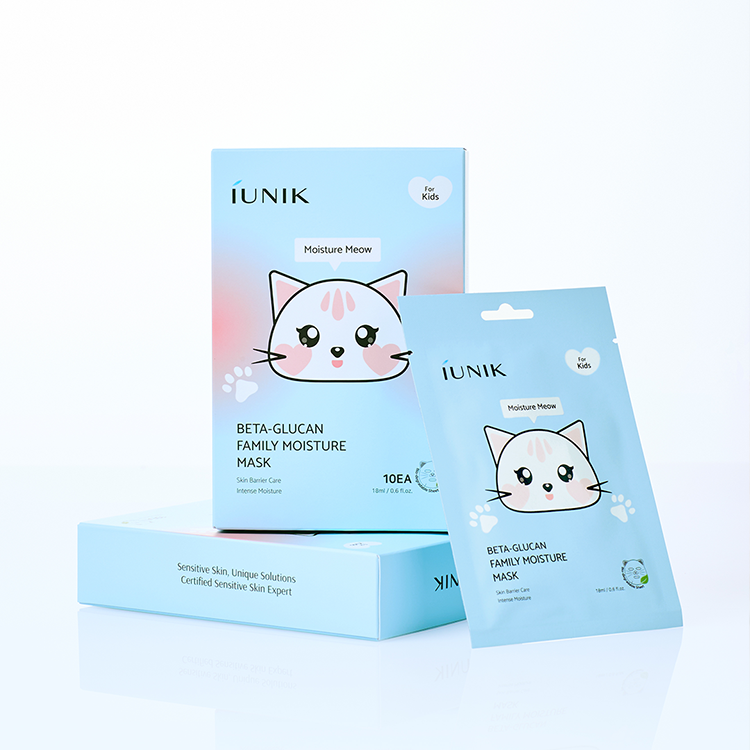 Décris l'image en français : IUNIK Beta Glucan Family Moisture Mask for Kids (10 sheets), coffrets et masques pour enfants.