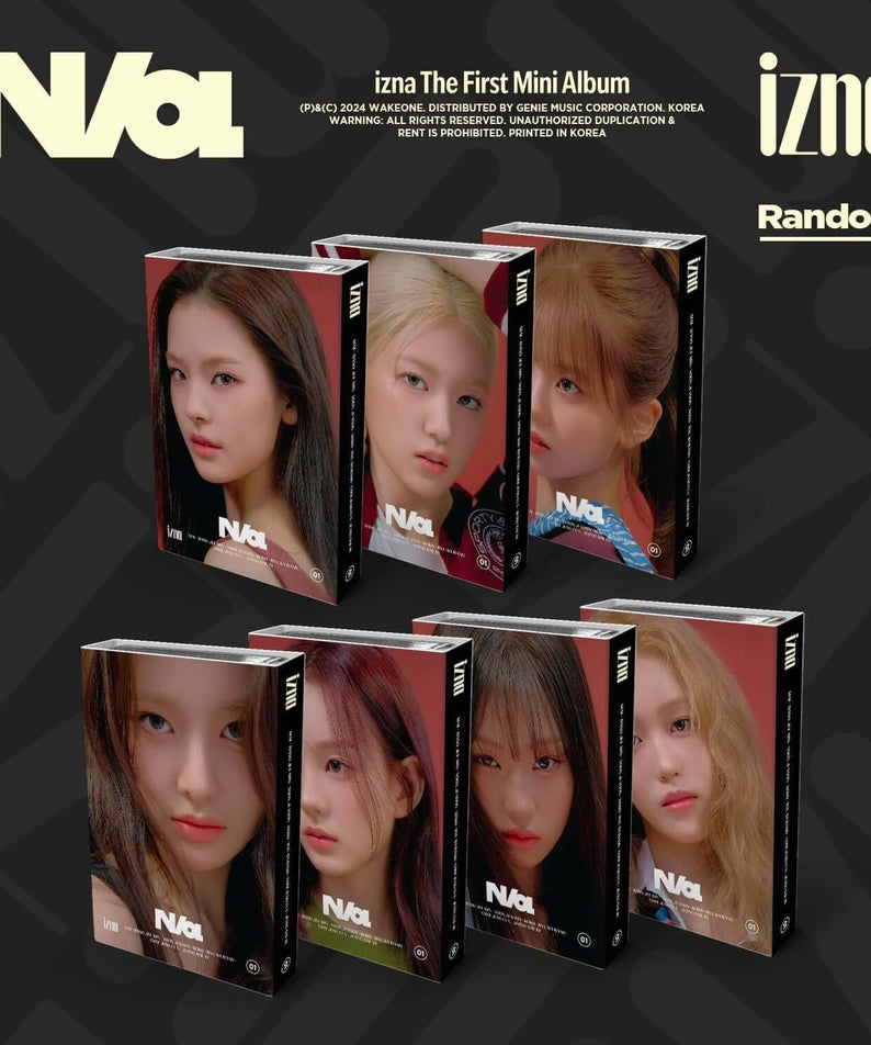 IZNA - [N/a] (izna Ver.) (NFC_Nemo Ver.) (7 Random 1) - Album Kpop IZNA, visuel pack Random avec Nmixx sur fond noir
