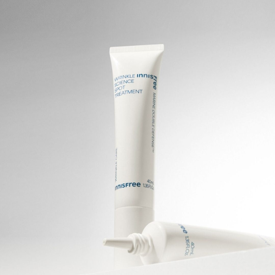 INNISFREE Wrinkle Science Spot Treatment 40ml, tube crème sur fond blanc, marque Innisfree en gros plan.