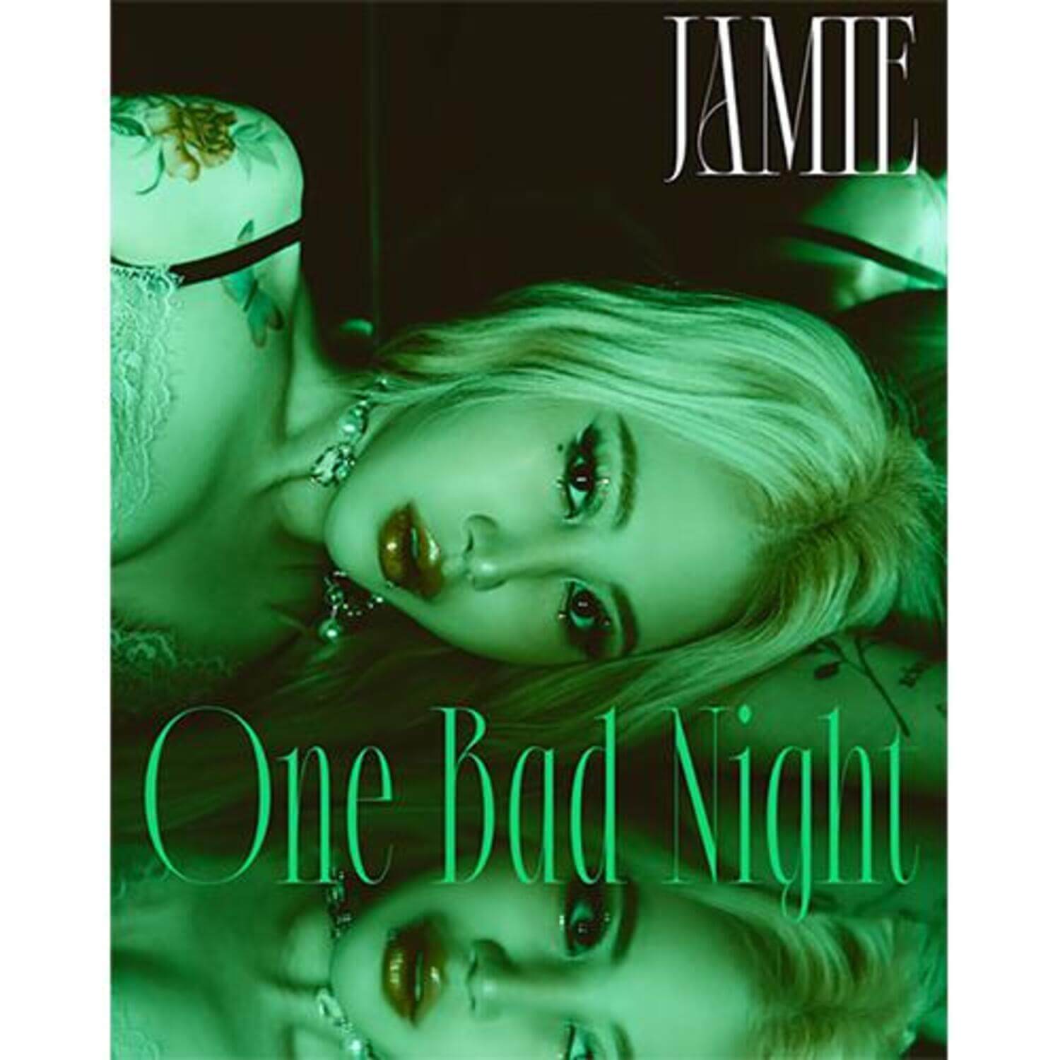 JAMIE - [One Bad Night] - Album Kpop : visuel portrait de JAMIE cheveux verts, ambiance néon, couverture officielle.