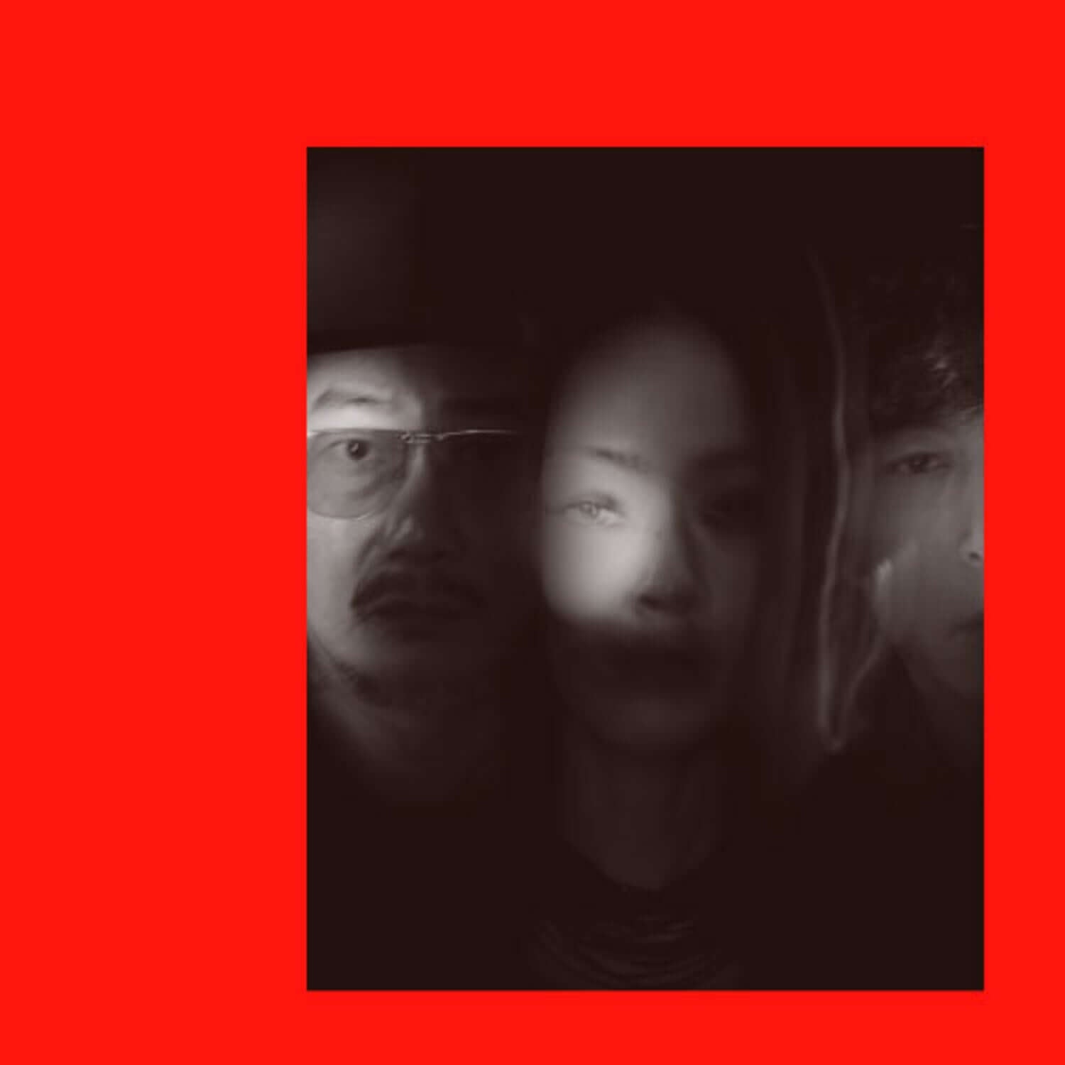 JAURIM - 11th Album - Album Kpop : jaquette avec portrait bicolore sur fond rouge, style mystérieux du groupe JAURIM