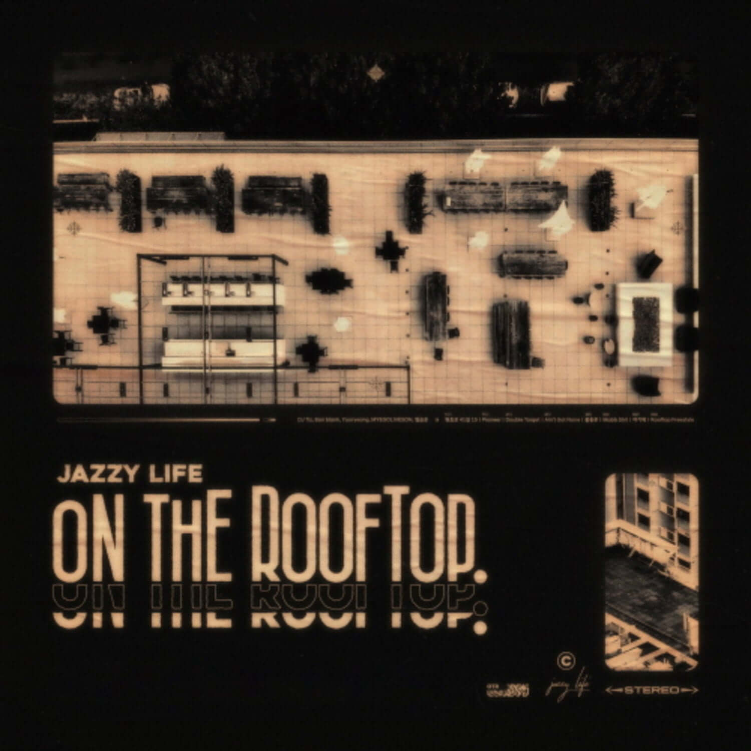 JAZZY LIFE - [On The Rooftop] - Album Kpop, pochette sur rooftop urbain, visuel sombre de la marque JAZZY LIFE
