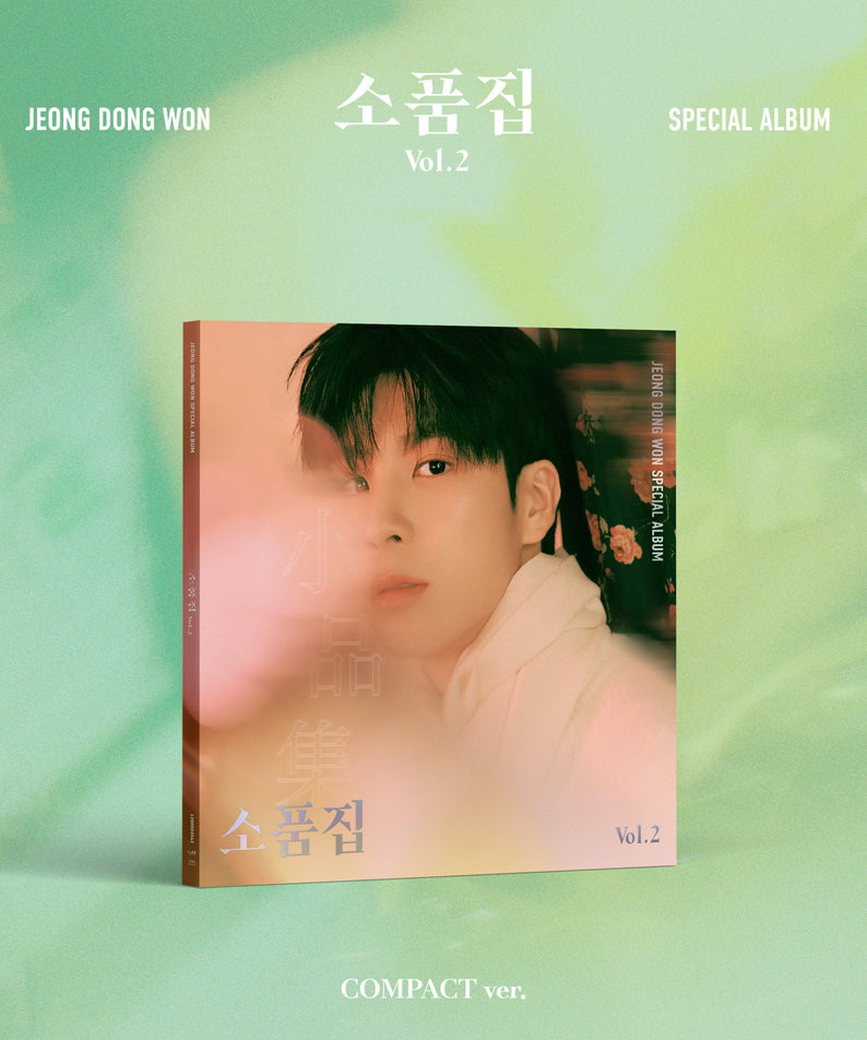 JEONG DONGWON - Vol.2 (Compact ver.) - Album Kpop : boîtier en couverture avec portrait, fond vert pastel, studio.