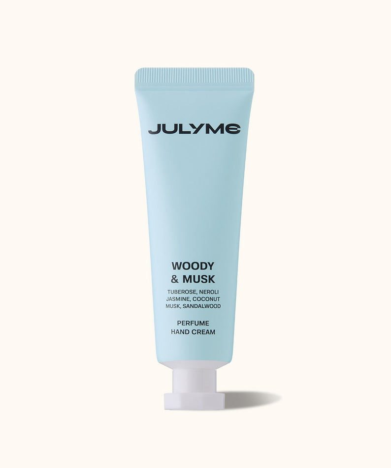 JULYME Perfume Shea Butter Hand Cream 30ml, tube bleu sur fond clair, crème pour les mains parfumée.
