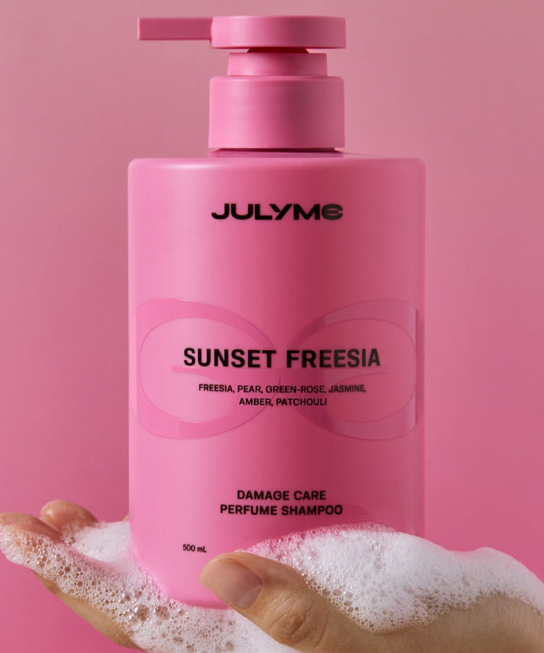 JULYME Damage Care Perfume Hair Shampoo 500ml, flacon rose avec mousse, soin capillaire parfumé Sunset Freesia.