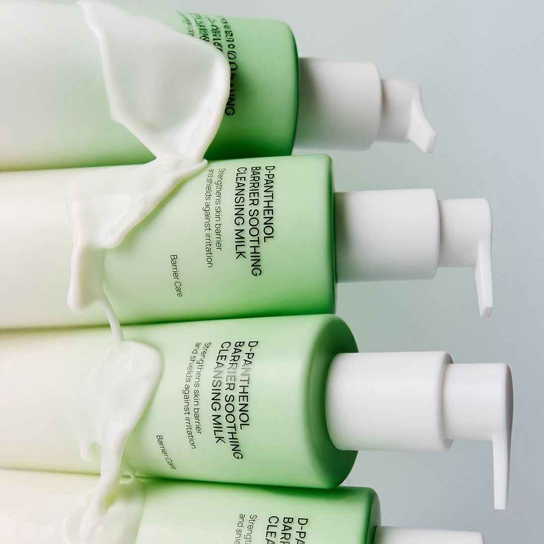 JUMISO D-Panthenol Barrier Soothing Cleansing Milk 300ml Refill Offer (+100ml Refill) : lait nettoyant en flacons verts.