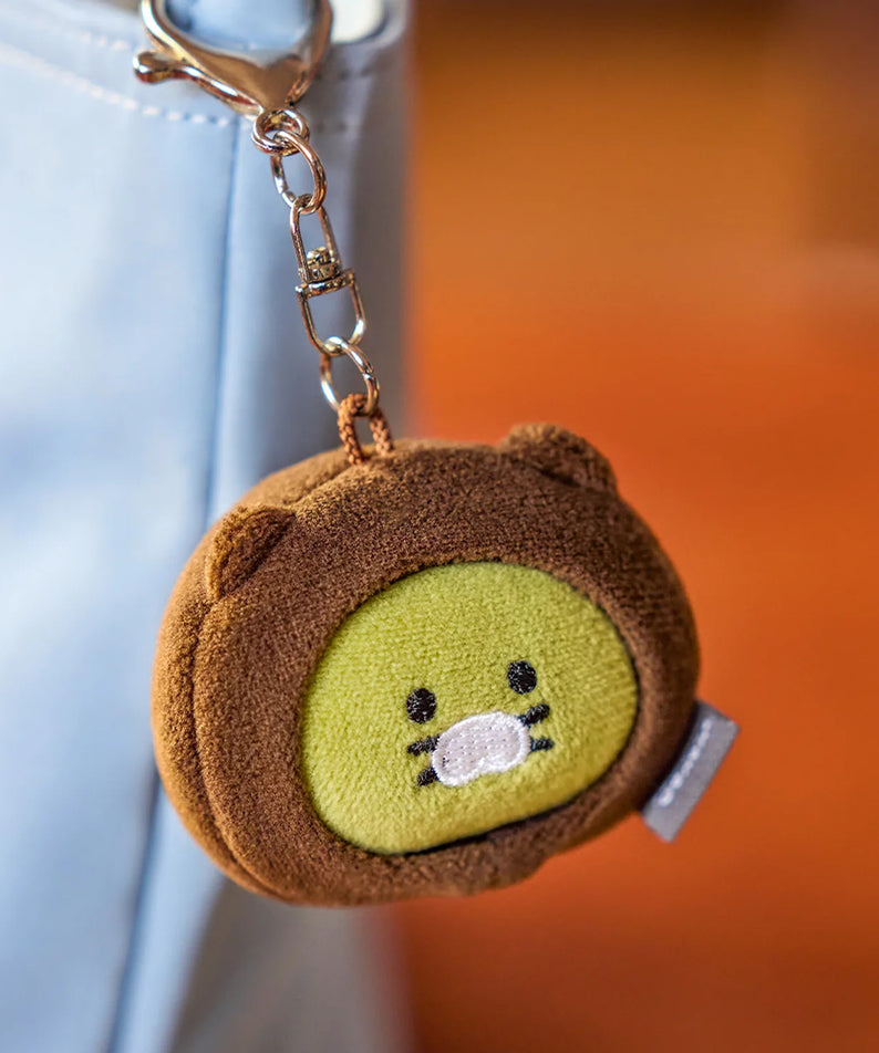 KAKAO FRIENDS Dujjonchun keychain doll, petit porte-clés peluche rond, personnage souriant, fond orange et bleu