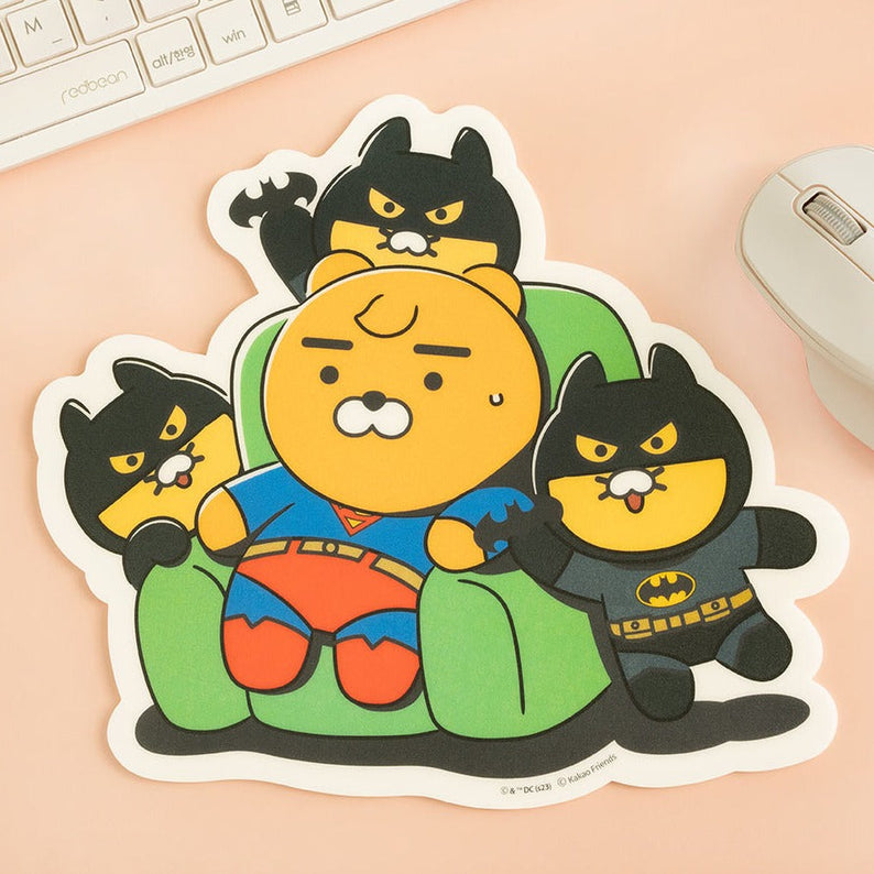 KAKAOFRIENDS KAKAOxDC Collaboration Mouse Pad disponible sur Ma petite Coree, ton Eshop 100% K-beauty en direct de Seoul