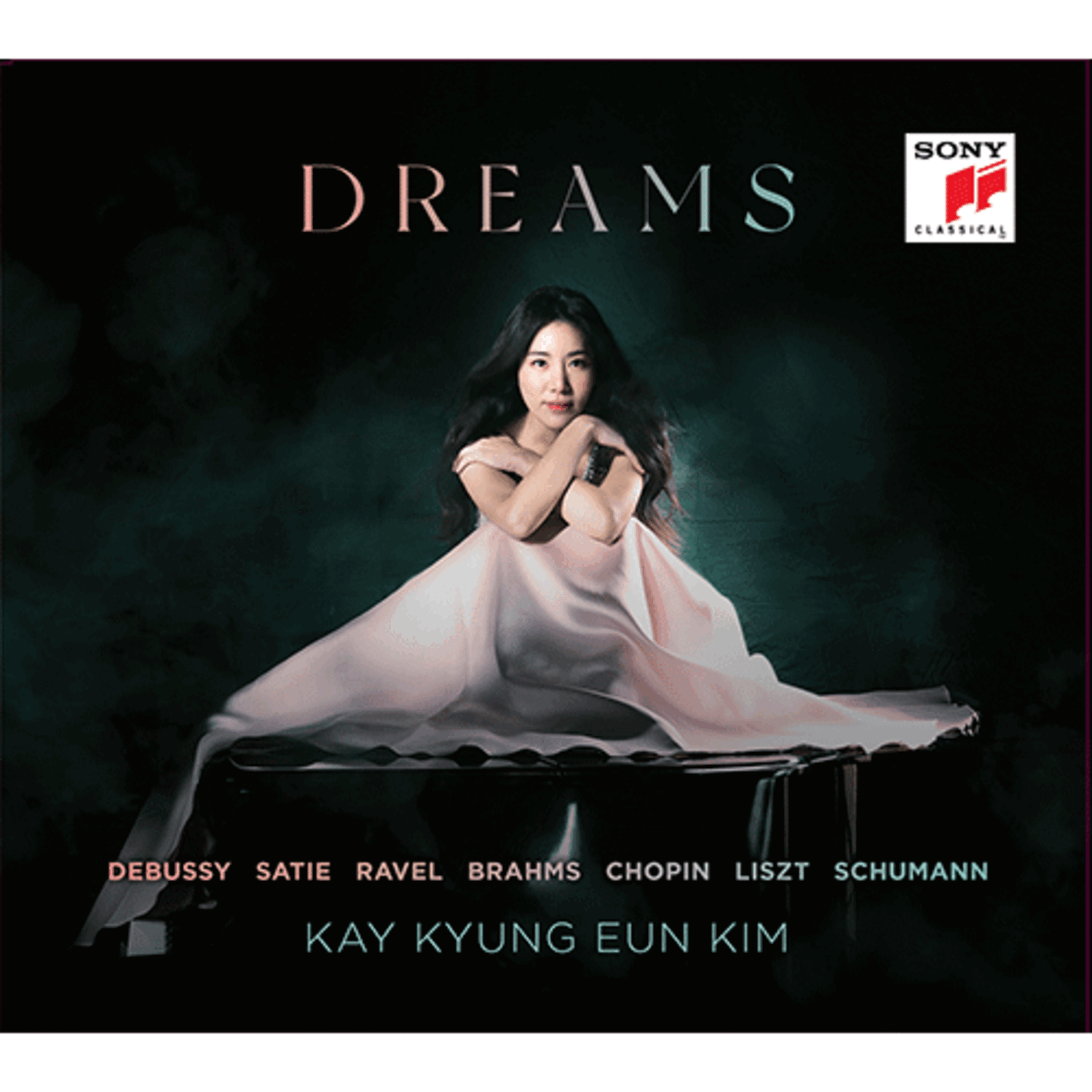 KAY KYUNG EUN KIM - [DREAMS] - Album Kpop : pochette avec KAY KYUNG EUN KIM, écriture DREAMS, fond sombre, label Sony