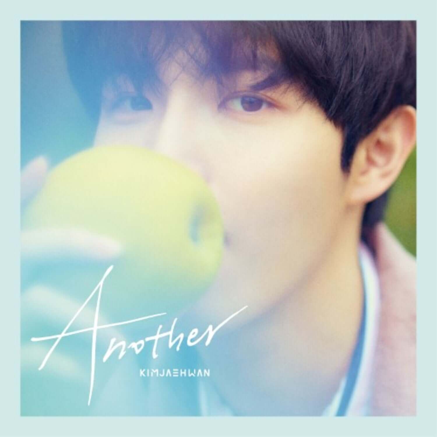 KIM JAEHWAN - 1st Album [ANOTHER - PURE VER.] - Album Kpop, pochette avec portrait bleu du chanteur et texte Another