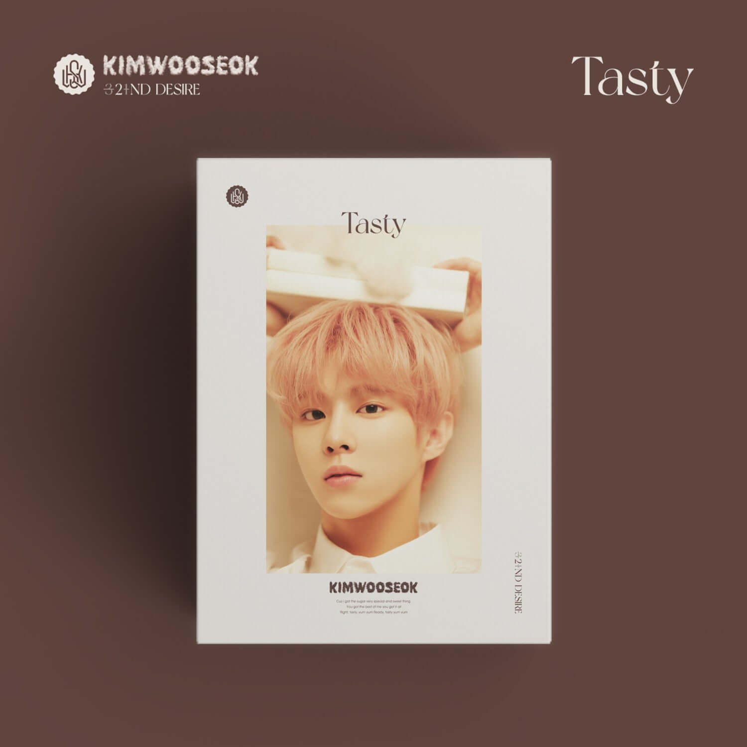 KIM WOOSEOK - 2ND DESIRE [TASTY] (cream Ver.) - Album Kpop, pochette crème « Tasty » sur fond brun