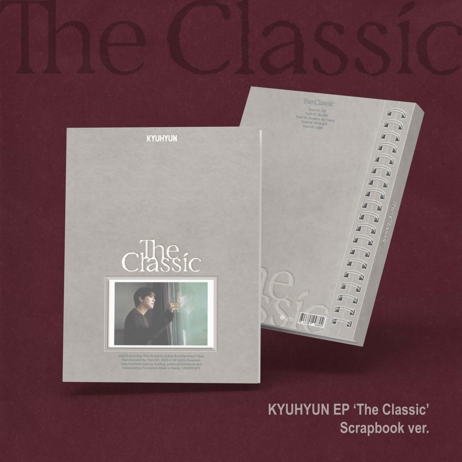 KYUHYUN - EP [The Classic] (Scrapbook ver.) - Album Kpop : pochette et livret sur fond bordeaux, style scrapbook.