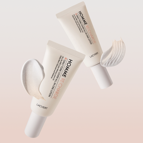 LACVERT Homme Rechaarge Daily Tone Cover All-in-One Lotion 50ml, crème visage homme, tube blanc, texture mousse, fond clair.