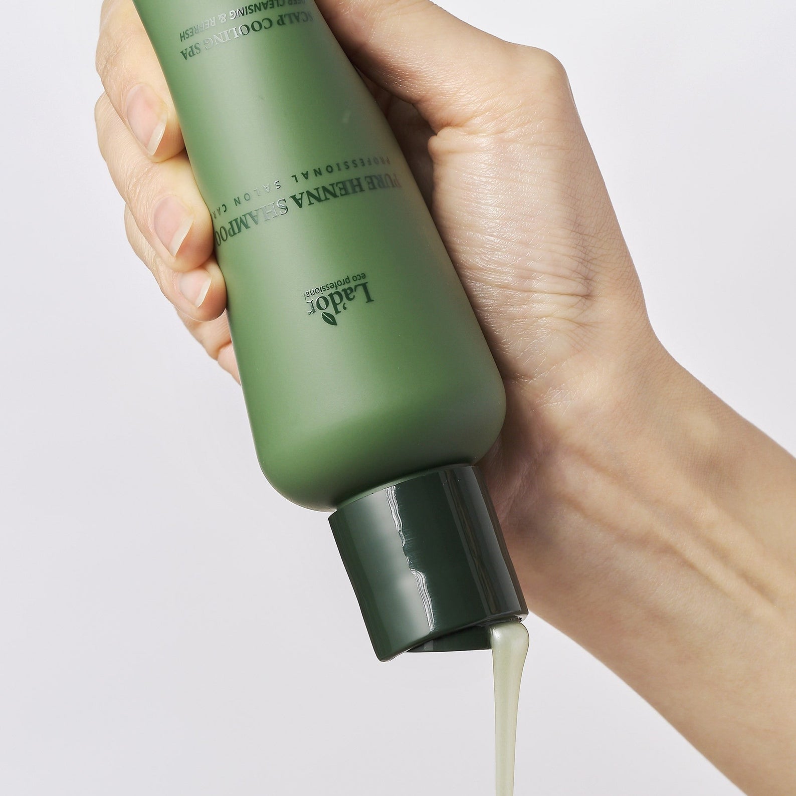 LADOR Pure Henna Spa Cooling Shampoo 200ml disponible sur Ma petite Coree, ton Eshop 100% K-beauty en direct de Seoul