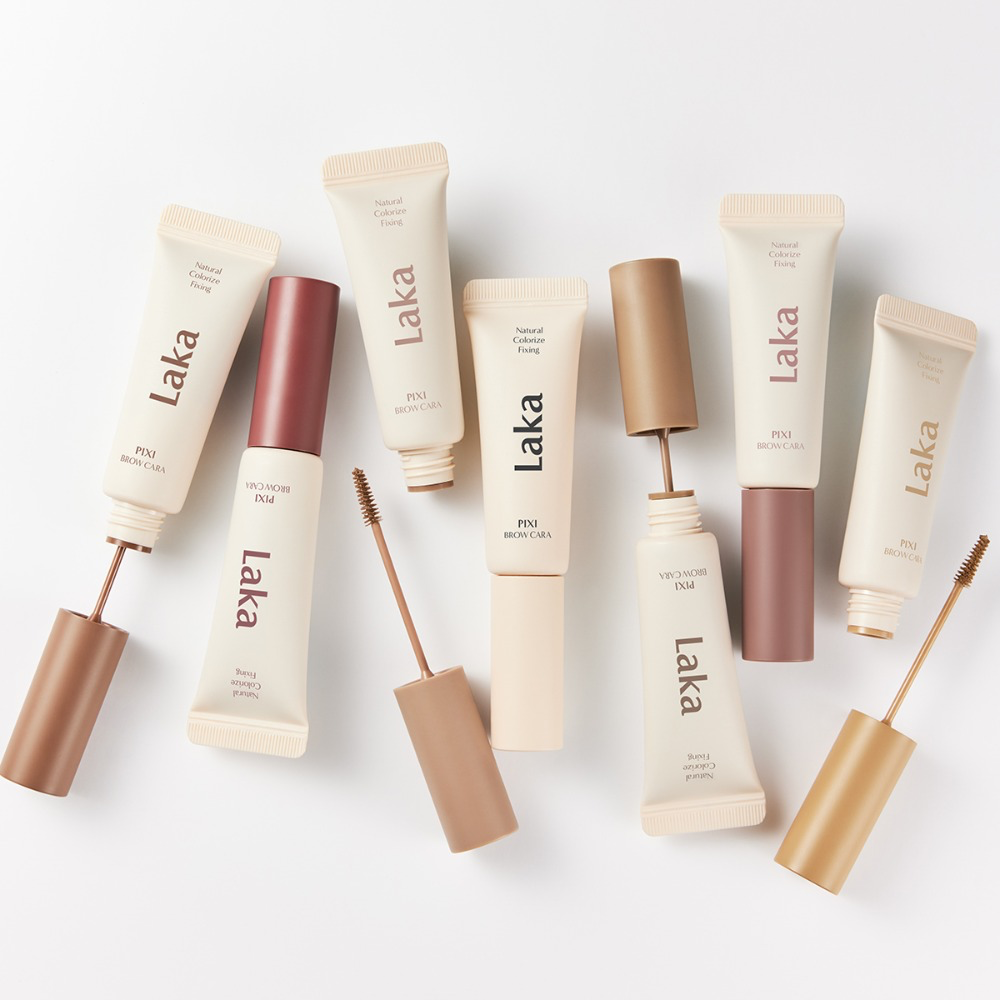 LAKA Pixi Brow Cara 8g, tubes et applicateurs cosmétiques LAKA sur fond clair, présentation produit maquillage