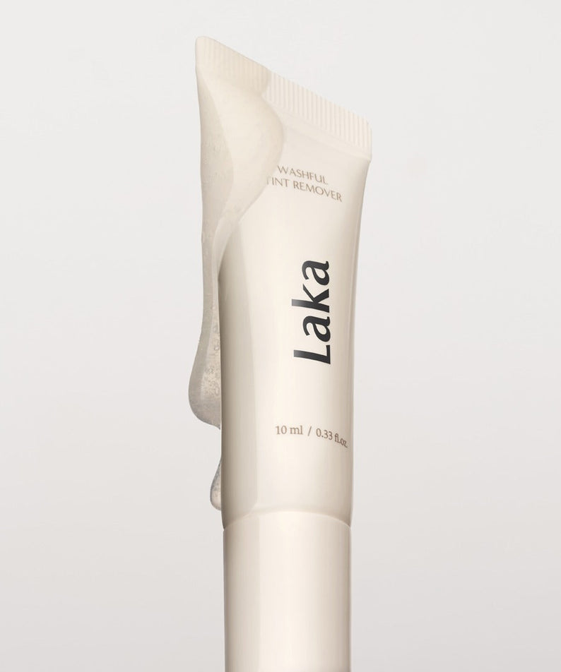 LAKA Washable Tint Remover 10ml, tube crème beige de la marque LAKA sur fond clair, produit cosmétique.