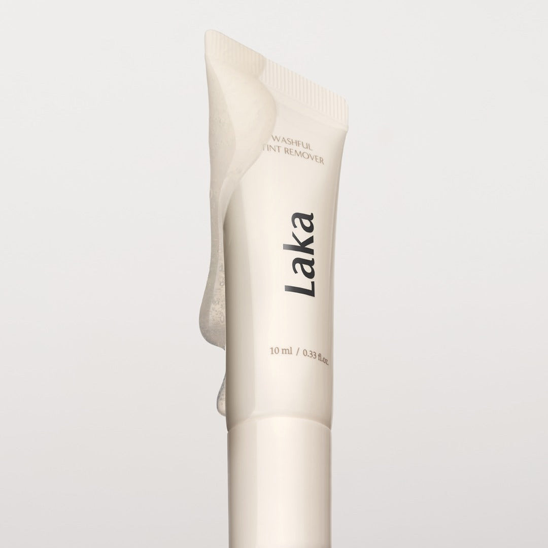 LAKA Washable Tint Remover 10ml, tube crème beige de la marque LAKA sur fond clair, produit cosmétique.