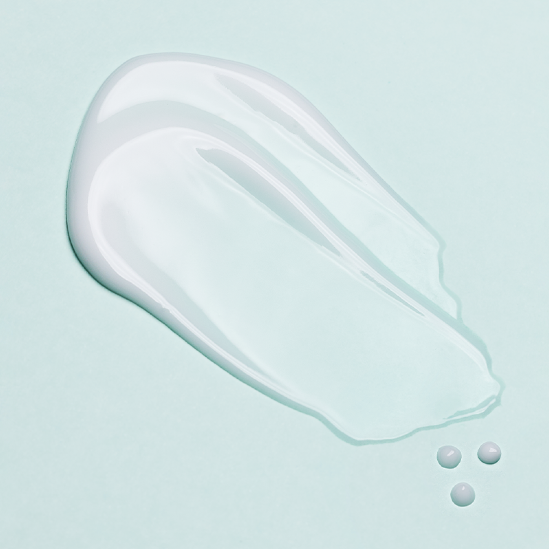 LANEIGE Smoothie Makeup Serum 30ml de la marque LANEIGE, sérum fluide sur fond clair, texture gel en contexte cosmétique.