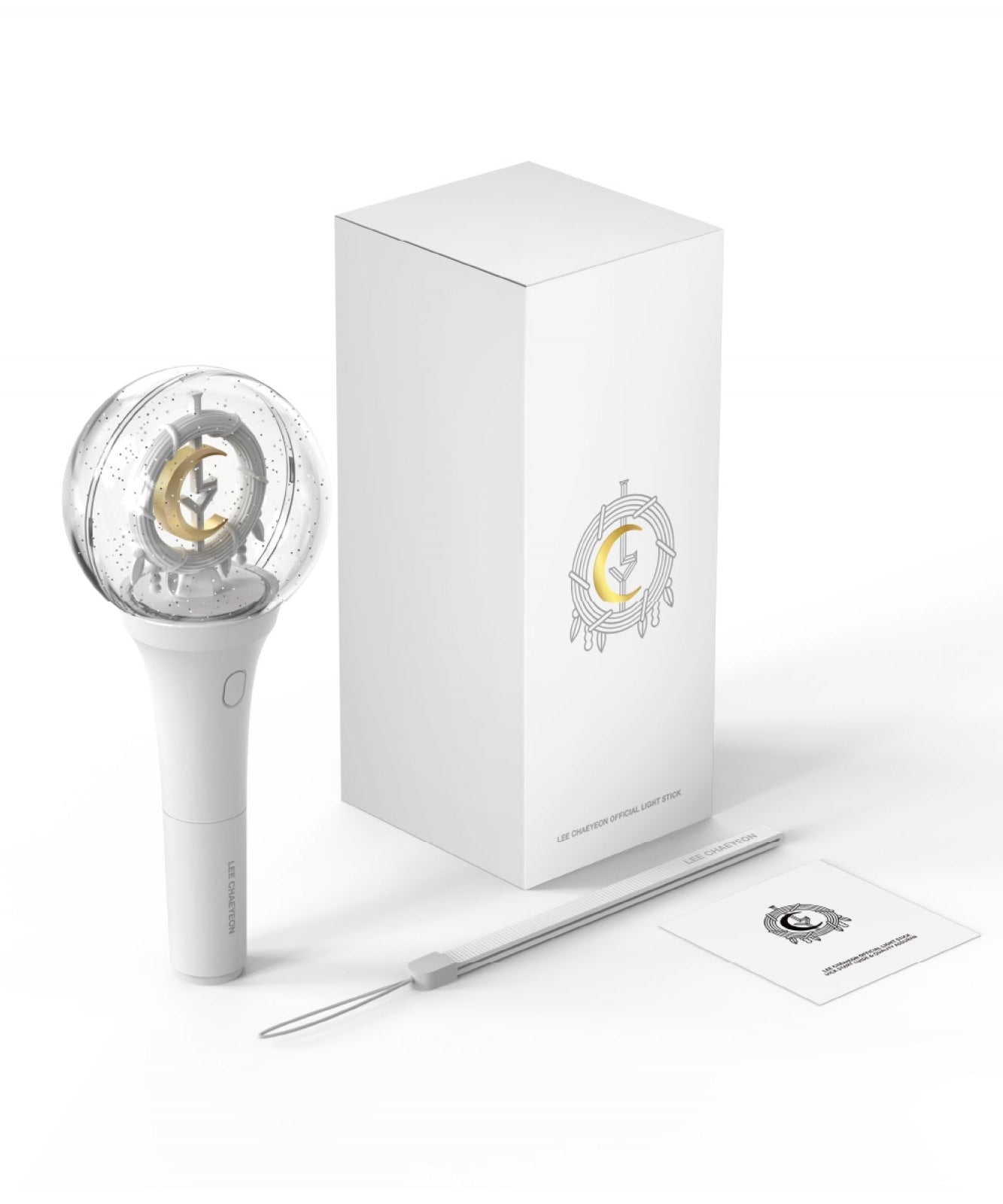 LEE CHAEYEON Official Lighstick de la marque, l’ensemble en studio sur fond blanc avec boîte et accessoires.