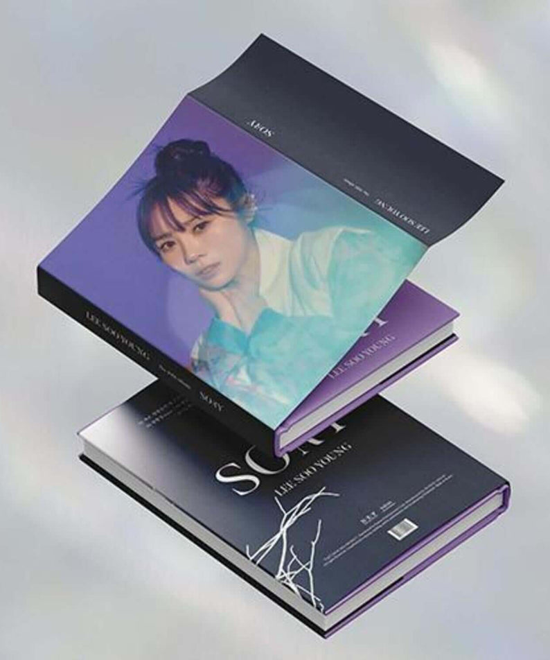 LEE SOO-YOUNG - 10th Album [SORY] - Album Kpop : jaquette violette avec portrait; albums empilés sur fond clair, style K-pop.