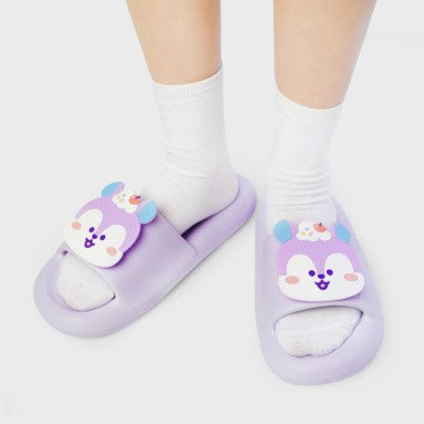 LINE FRIENDS BT21 On The Cloud Edition Slippers disponible sur Ma petite Coree, ton Eshop 100% K-beauty en direct de Seoul