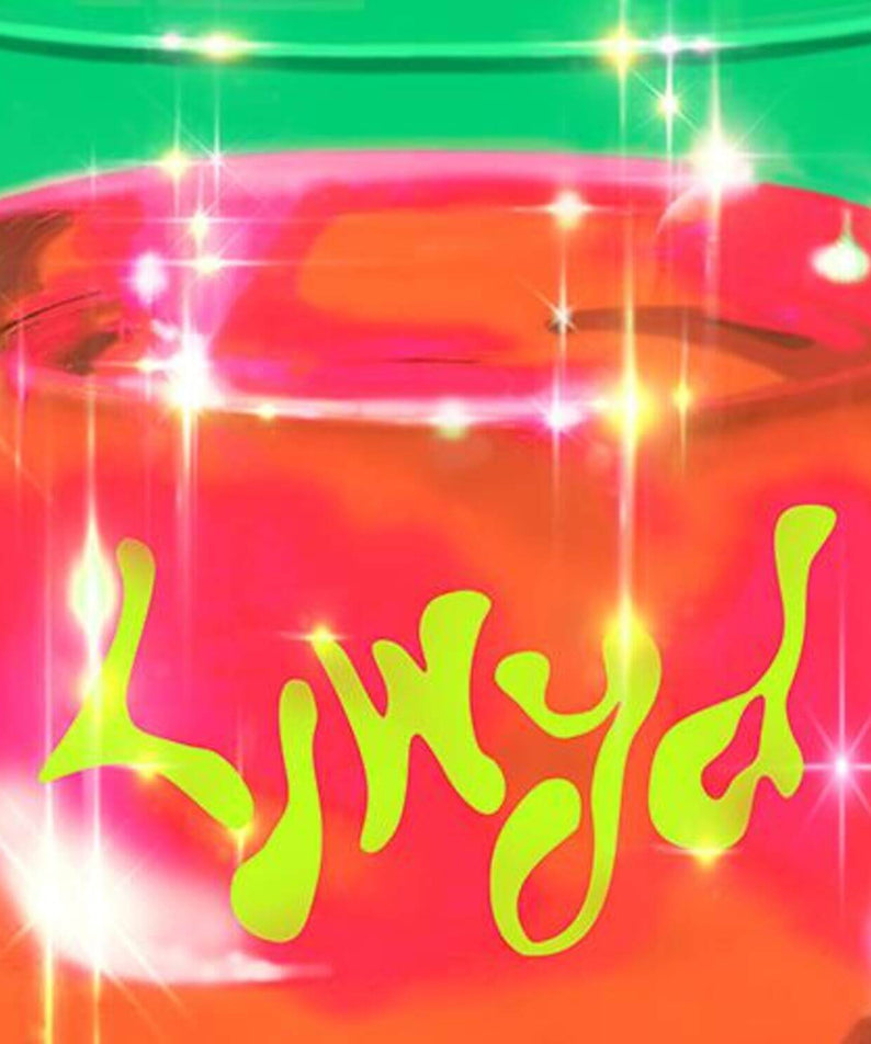 LLWYD - [Luminous] - Album Kpop, visuel neon vert et rose, cover lumineuse avec typographie LLWYD, style énergie