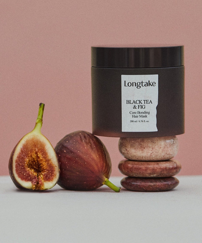 LONGTAKE Core Bonding Perfume Hair Mask Hair Pack 200ml, pot Longtake sur fond rose avec figue et thé noir