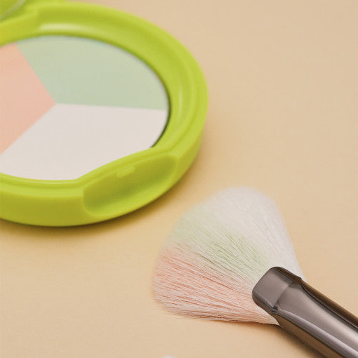 LUNA Comfy Tone Blur Pact disponible sur Ma petite Coree, ton Eshop 100% K-beauty en direct de Seoul
