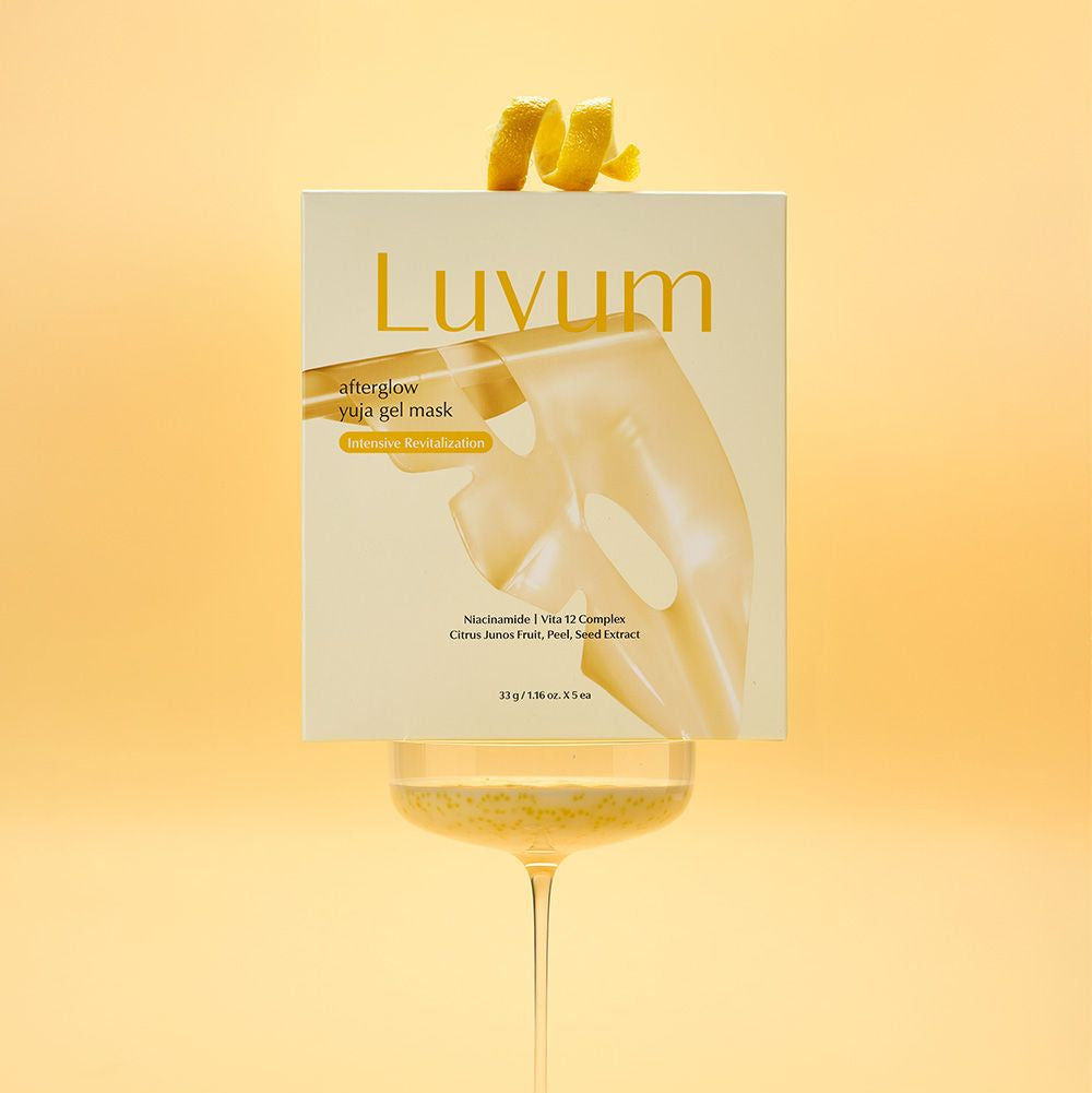 LUVUM Afterglow Yuzu Gel Mask 5 Sheets : packaging jaune sur fond clair, marque Luvum et masque en gel en visuel.