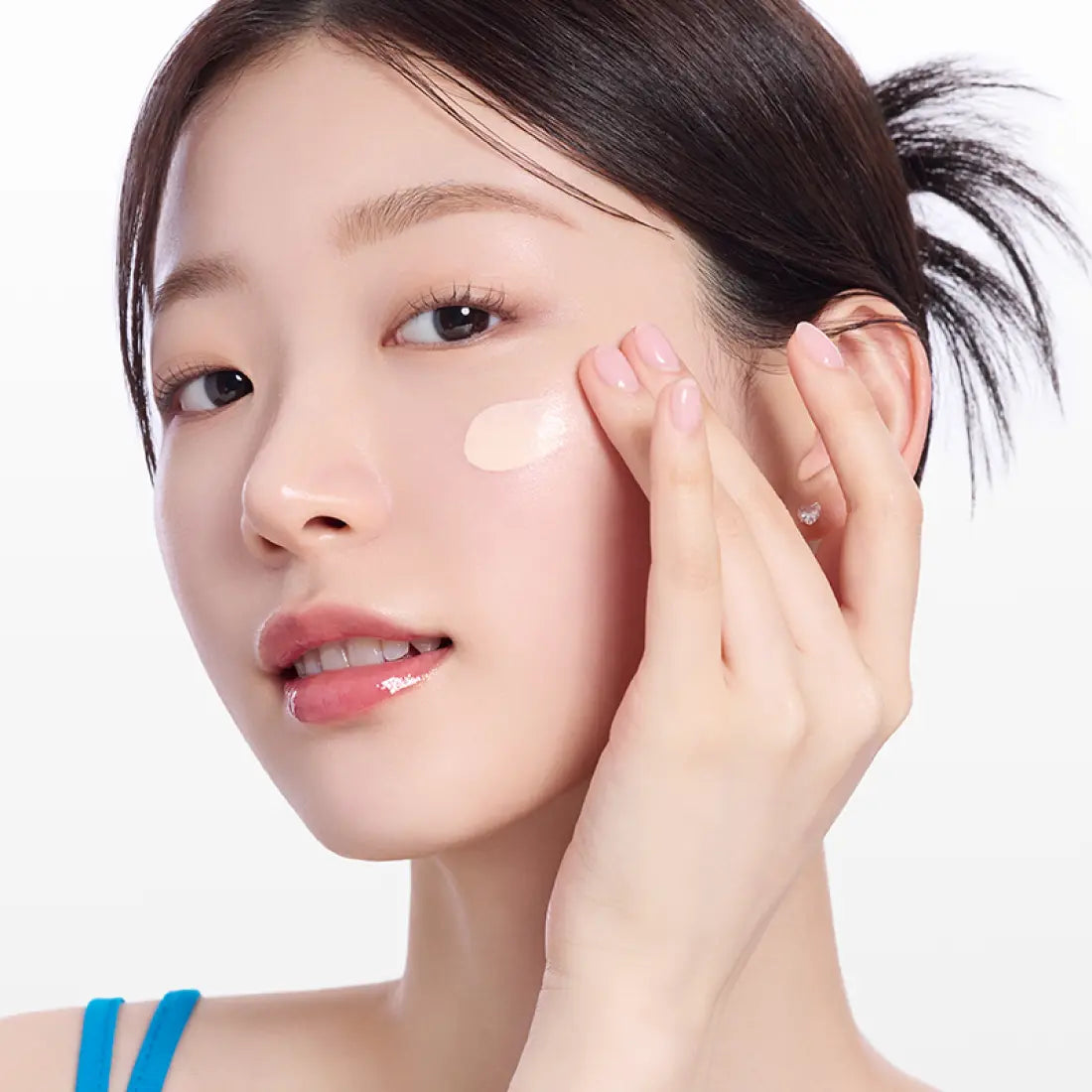 MAMONDE NEW Floraglow Rose Tinted Sun Serum 35ml disponible sur Ma petite Coree, ton Eshop 100% K-beauty en direct de Seoul