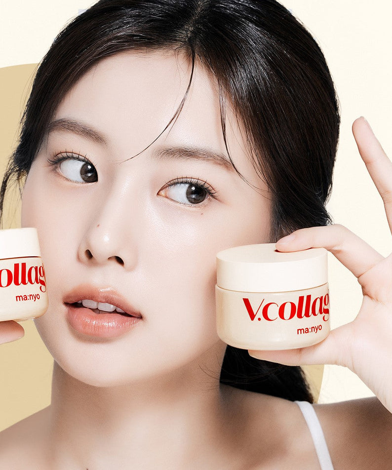MA:NYO V.Collagen Heart Fit Cream 50ml, pot et jeune femme en beauté, crème V.Collagen sur fond beige