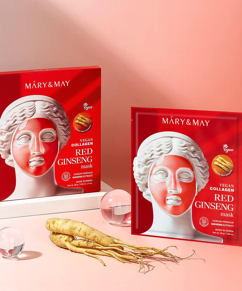 Décris l'image en français: MARY&MAY Vegan Collagen Red Ginseng Gel Mask (4 sheets) sur fond rose, packs rouges et ginseng.