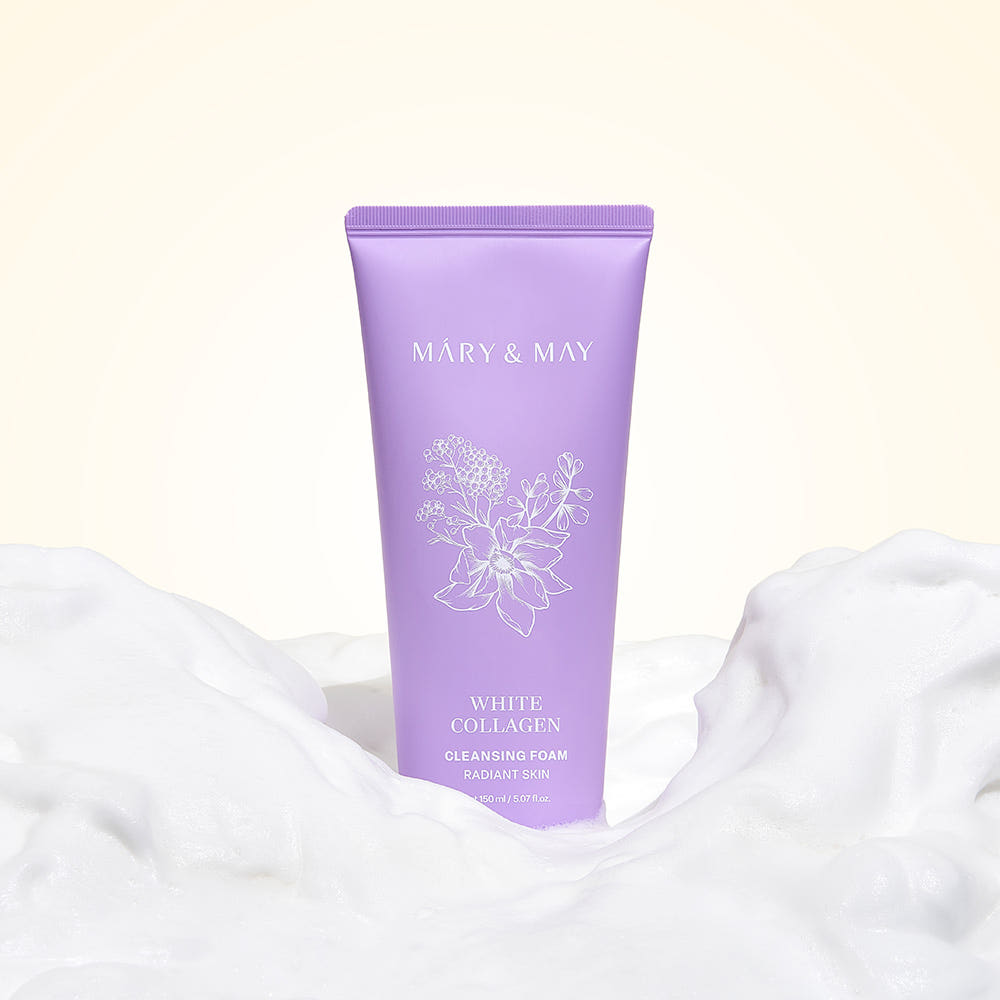 MARY&MAY White Collagen Cleansing Foam 150ml, tube violet sur tissu blanc, mousse/soin visage démaquillant, marque MARY&MAY