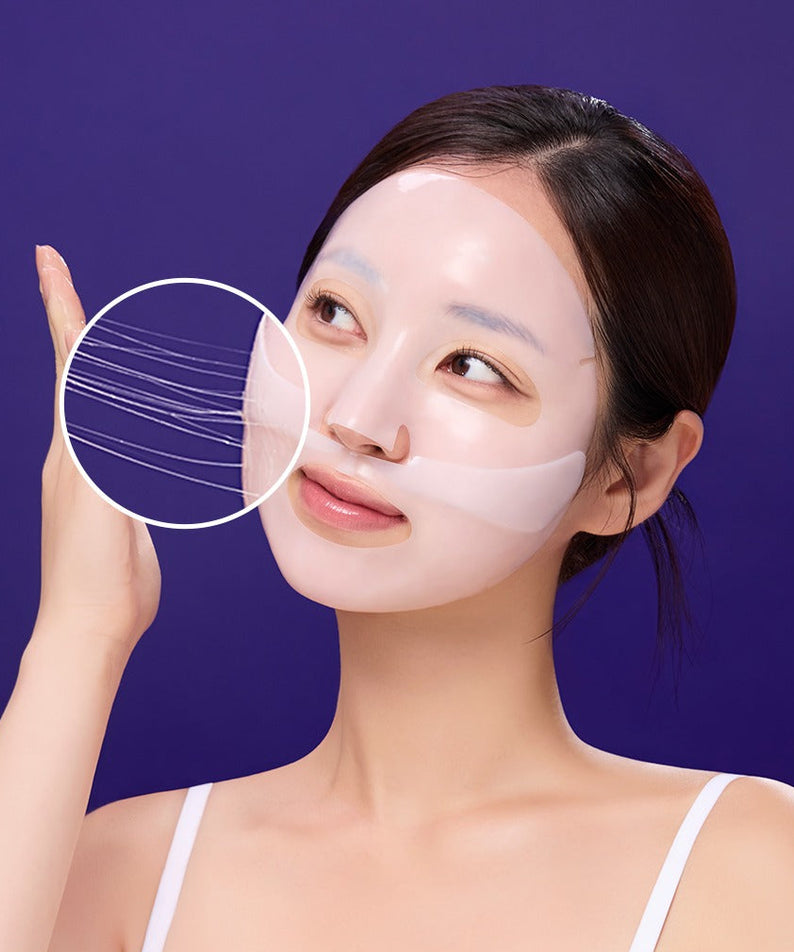 MEDIANSWER Retinoid Liftsil Mask (4 sheets) : femme applique un masque facial anti-âge, marque en contexte visuel bleu