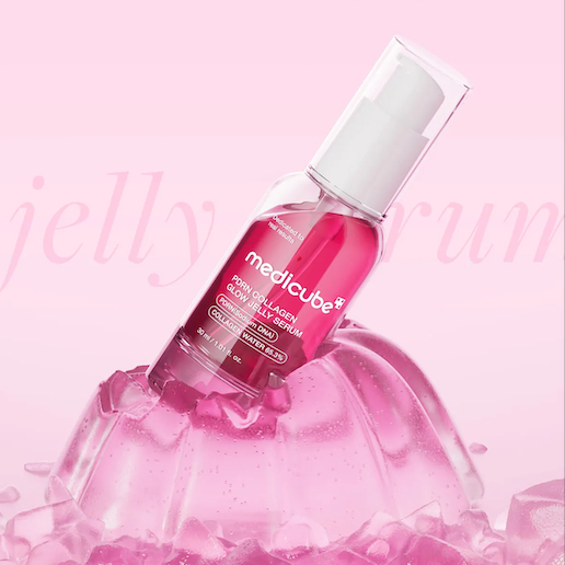 MEDICUBE PDRN Collagen Glow Jelly Serum 30ml de Medicube, photo produit sur fond rose avec gel scintillant