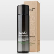MEDIFLOWER Senst Cica Relaxing Homme Toner 200ml, bouteille sur fond clair avec boîte MEDIFLOWER, visuel produit