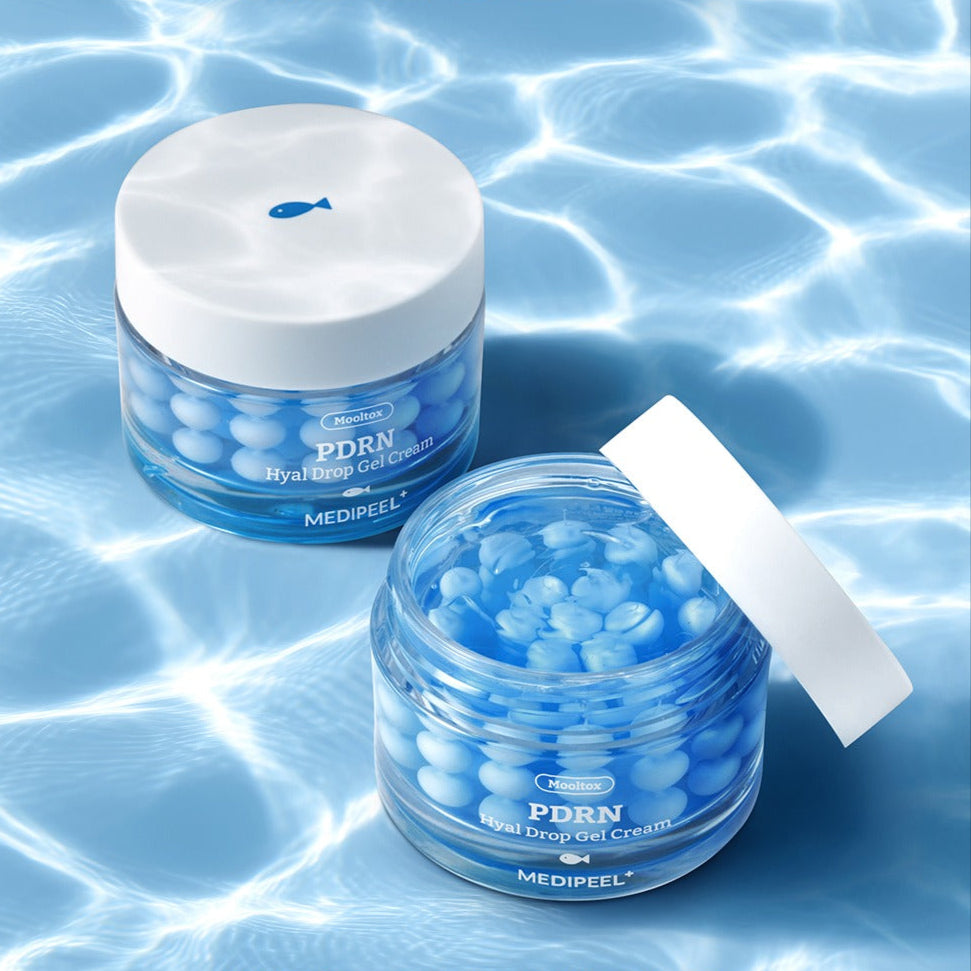 MEDIPEEL Water Tox PDRN Hyal Drop Gel Cream 50g, pots MEDIPEEL sur fond bleu évoquant l’hydratation, vue produit.