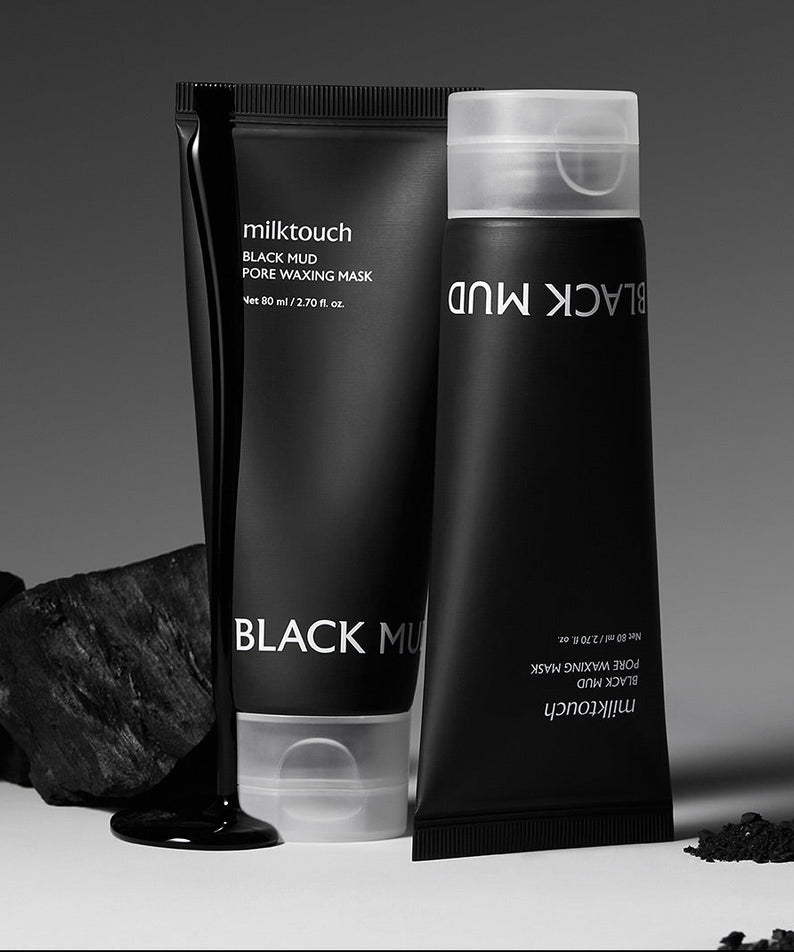 MILK TOUCH Black Mud Pore Waxing Mask 100ml, tube noir et pot sur fond sombre, produit de la marque Milk Touch