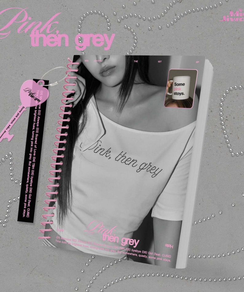 MIN JIWOON - [Pink, then grey] - Album Kpop, visuel rose et gris avec photo fan de la chanteuse sur fond strass.