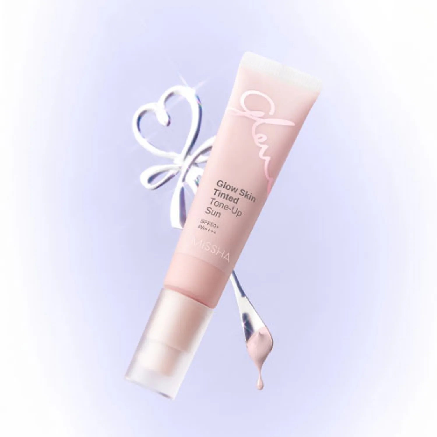 MISSHA  Glow Skin Tinted Tone-Up Sun 30ml, tube sur fond bleu clair, produit de soin visage de la marque MISSHA.