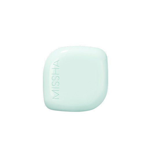MISSHA  Layering Fit Fine Phytomucin Serum Cushion Mini, petit boîtier crème menthe sur fond blanc.