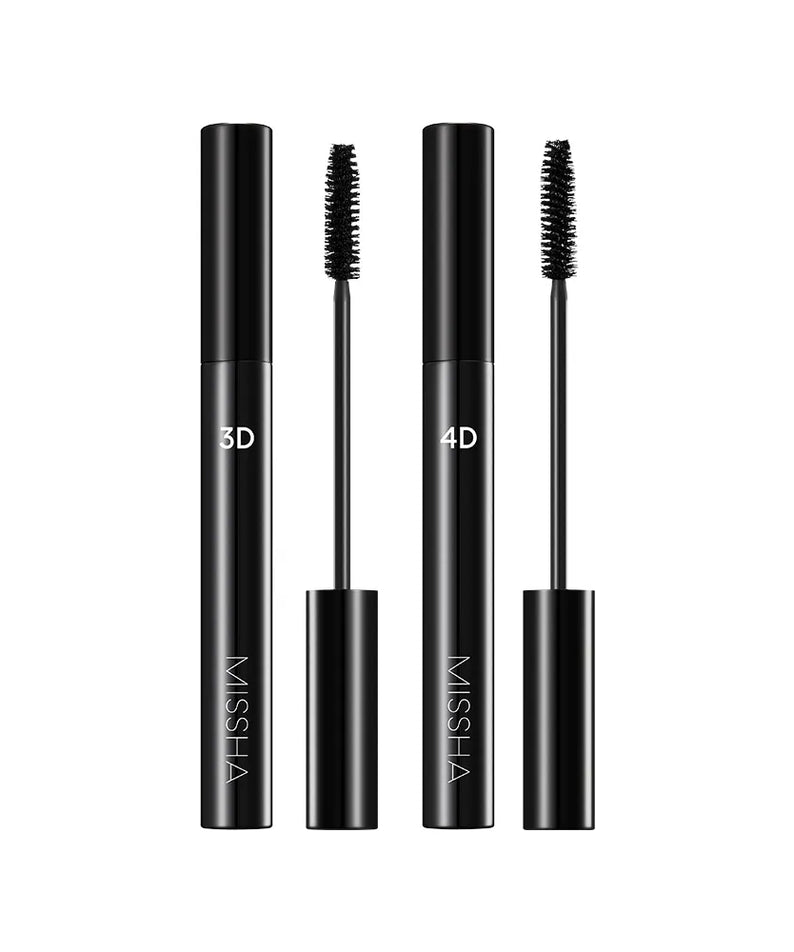 MISSHA  Mascara 7g (3D/4D) : deux tubes noirs et brosses visibles sur fond clair, style produit maquillage.