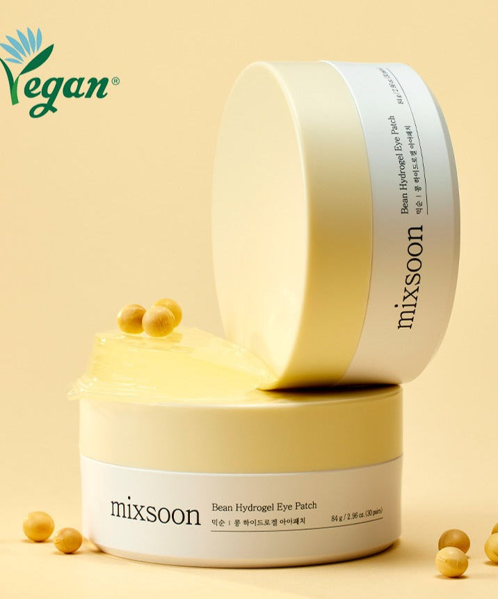 MIXSOON Bean Hydrogel Eye Patch 60 Sheets, marque MIXSOON, boîtes crème sur fond beige, patchs aux pois beiges