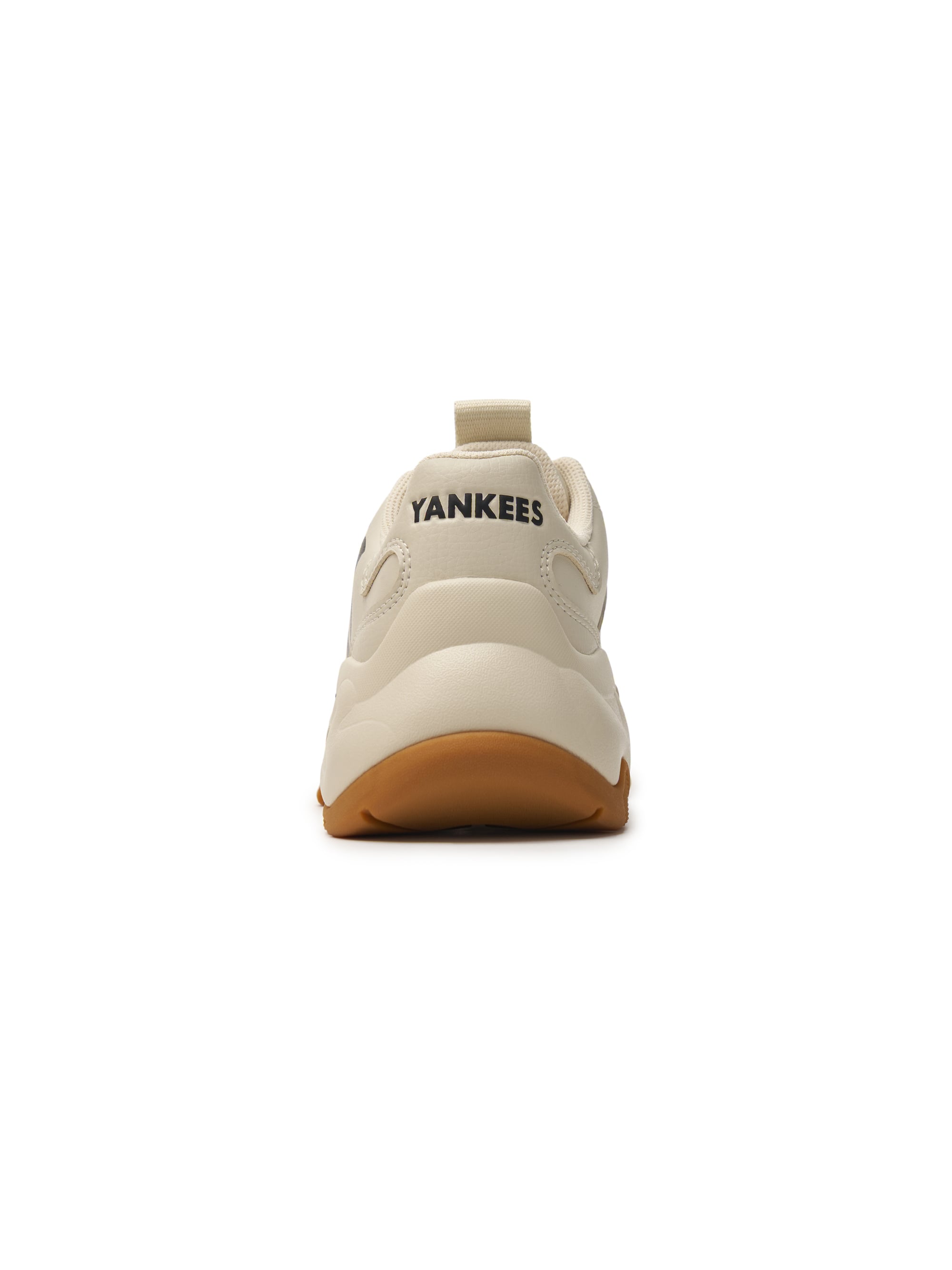 MLB Big Ball Chunky A New York Yankees LIGHT BEIGE : chaussure chunky beige Yankees sur fond blanc, vue arrière.