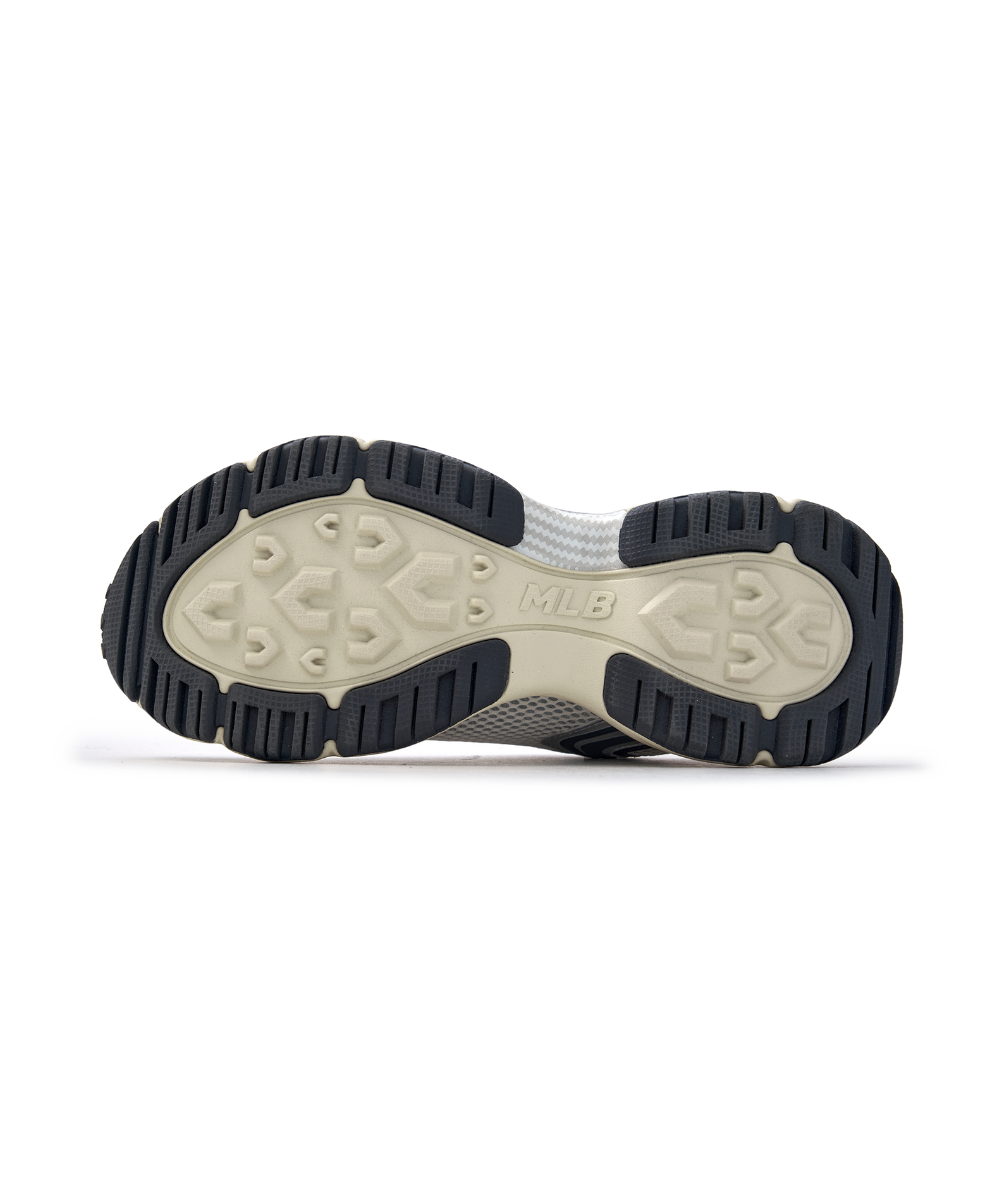 MLB Cargo Chunky New York Yankees DARK GRAY, baskets chunky grises de la MLB, semelle robuste sur fond blanc.