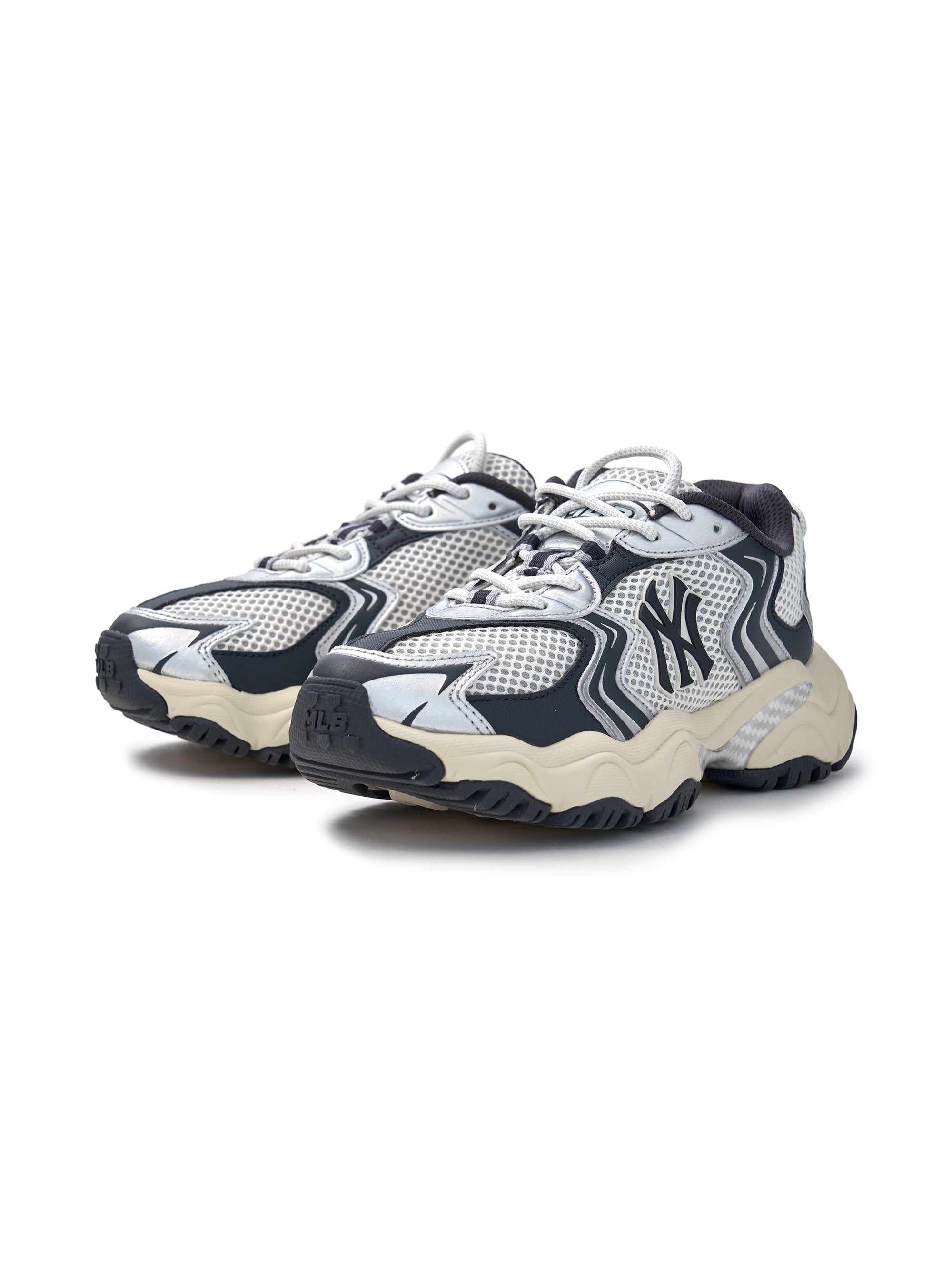 MLB Cargo Chunky New York Yankees DARK GRAY : baskets cargo de marque MLB, Yankees, coloris gris foncé, vue studio.