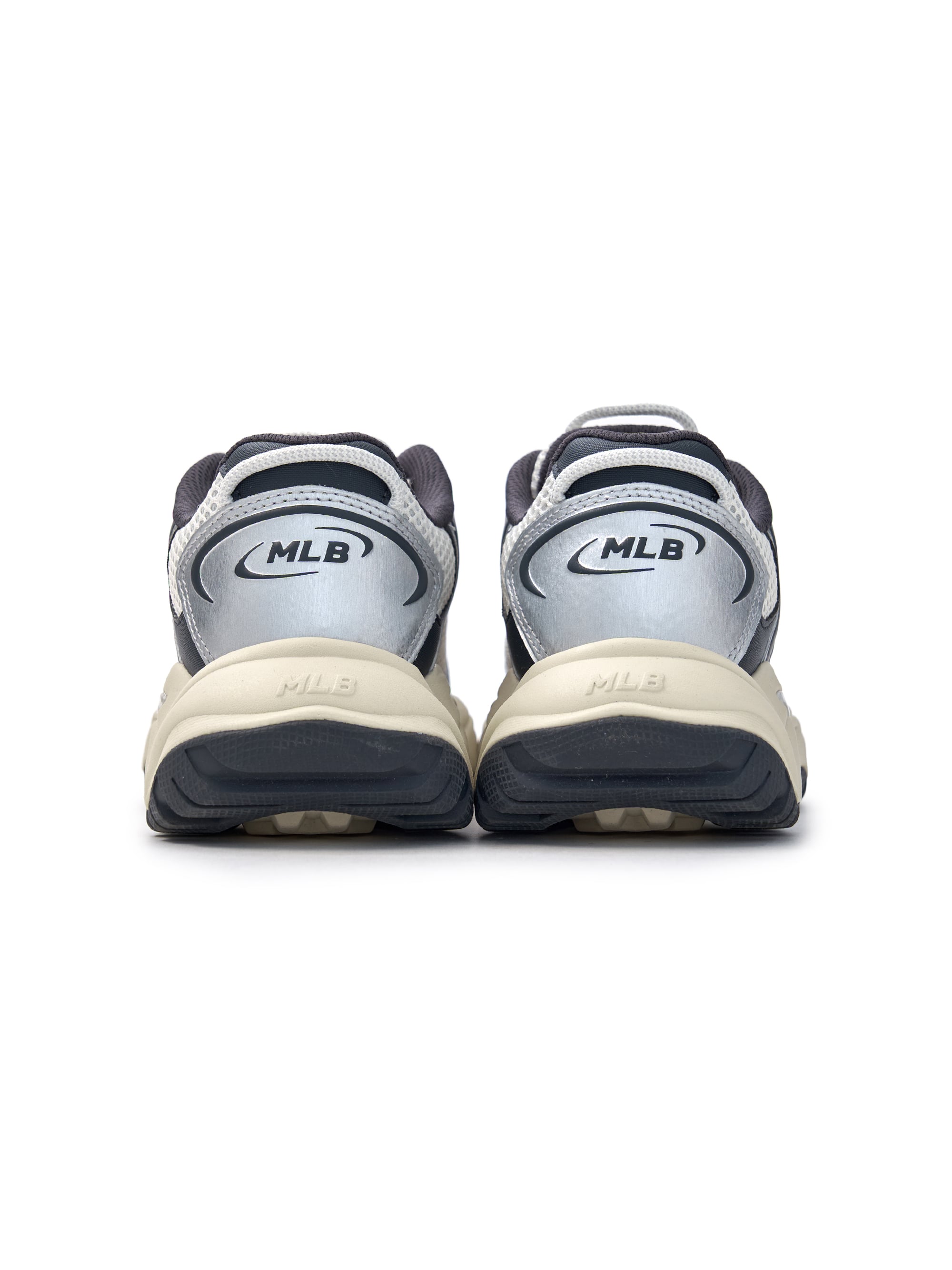 MLB Cargo Chunky New York Yankees DARK GRAY, chaussures MLB cargo style chunky, vues arrière sur fond blanc.