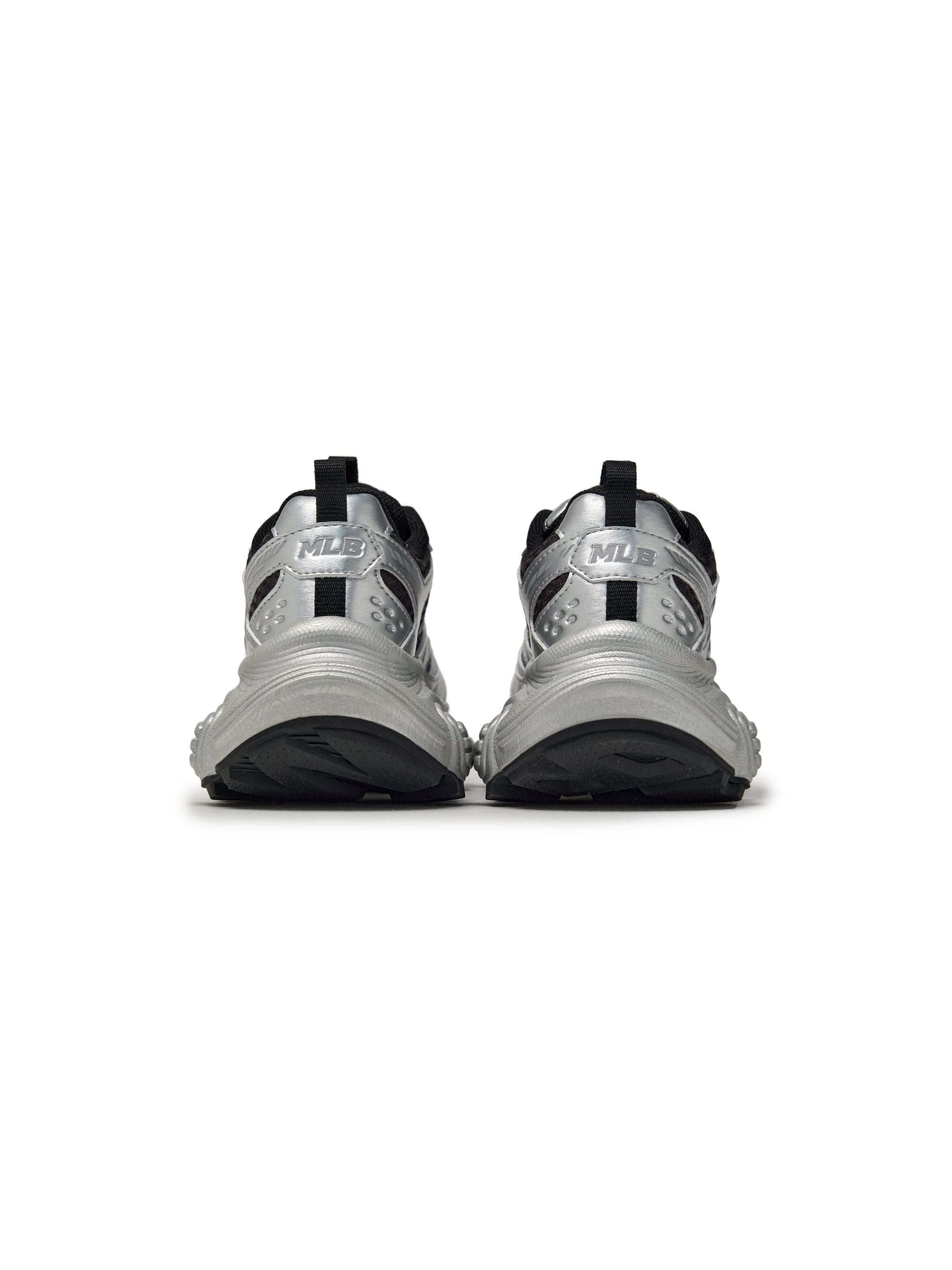 MLB Winner Chunky SV New York Yankees SILVER, baskets MLb avec logo Yankees, vue arrière sur fond blanc.
