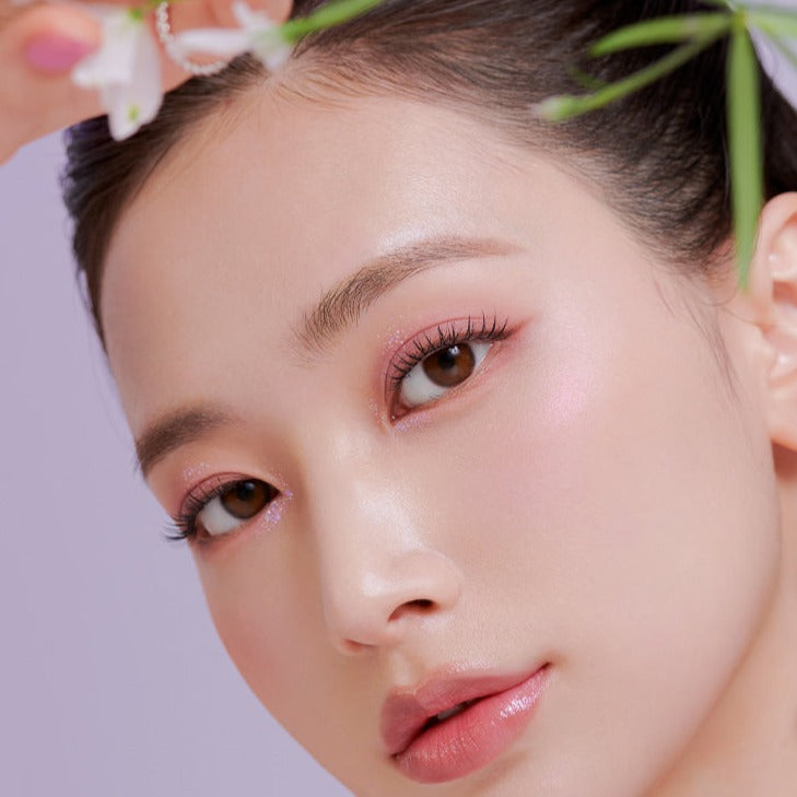 MUDE Shawl Moment Eyeshadow Palette #04 Lilac Moment disponible sur Ma petite Coree, ton Eshop 100% K-beauty en direct de Seoul