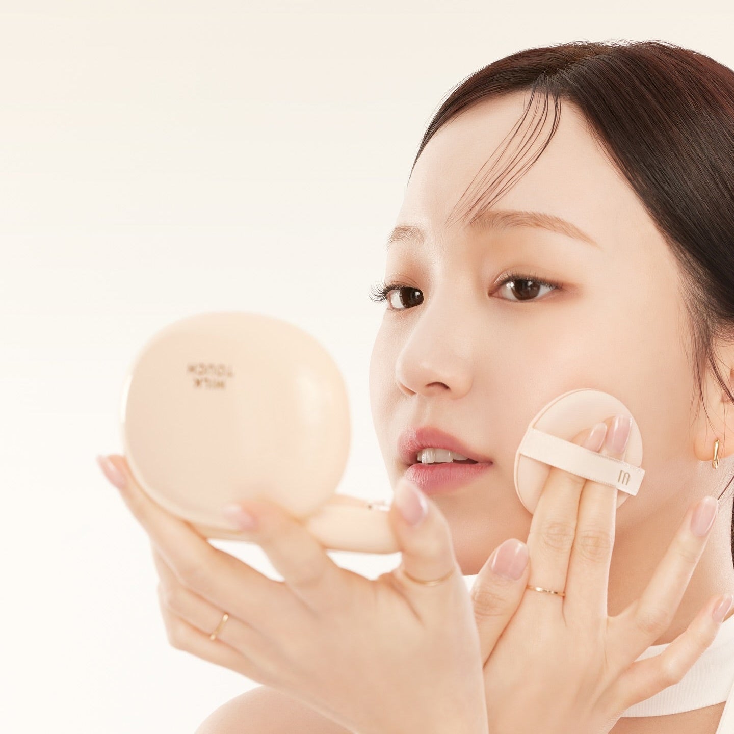 MILK TOUCH All Day Skin Fit Soft Velvet Cushion